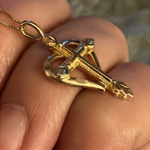 Authentic BLACK HILLS GOLD heart + cross necklace - Picture 3 of 13